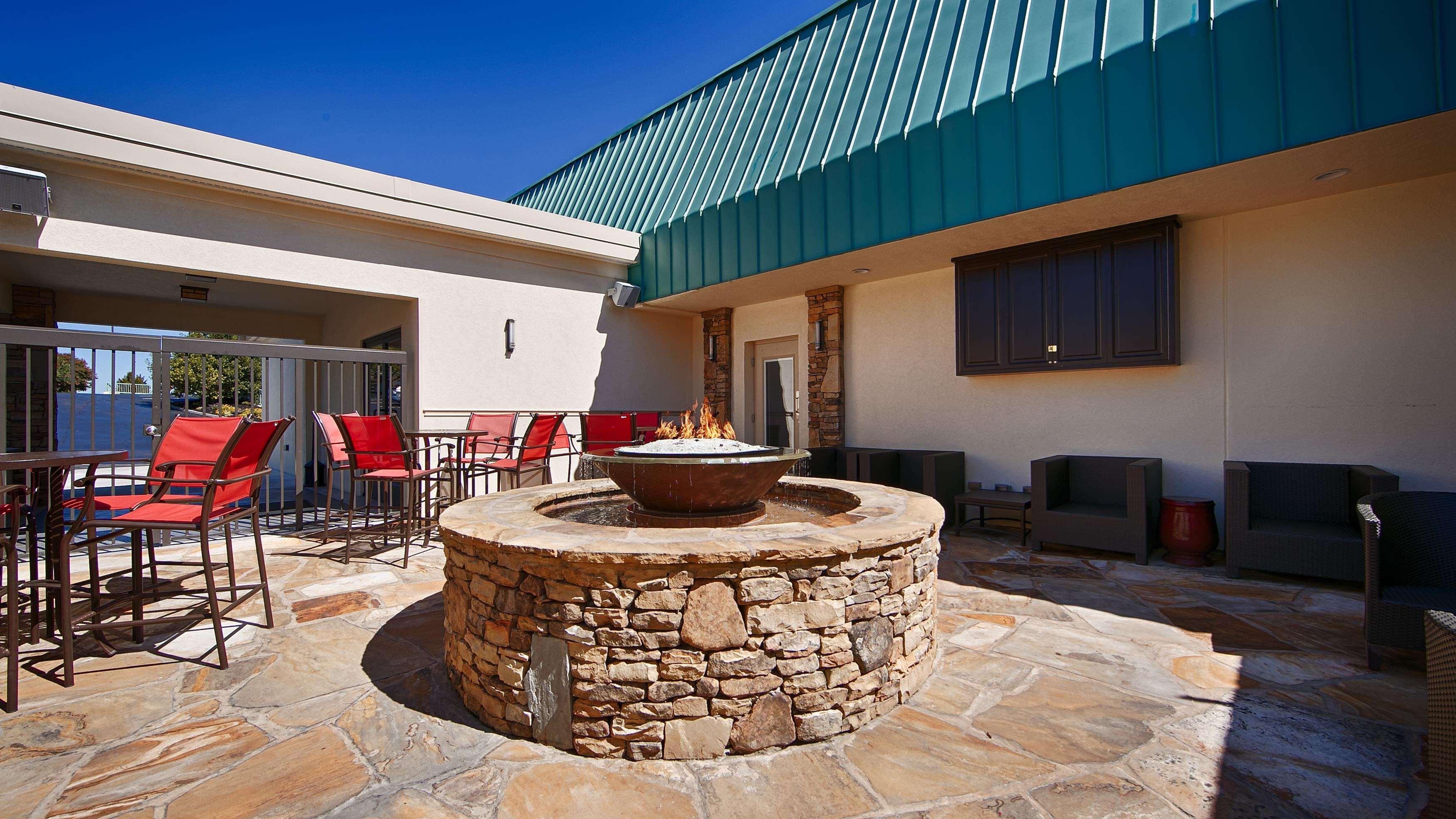 Best Western Newport Inn Exteriér fotografie