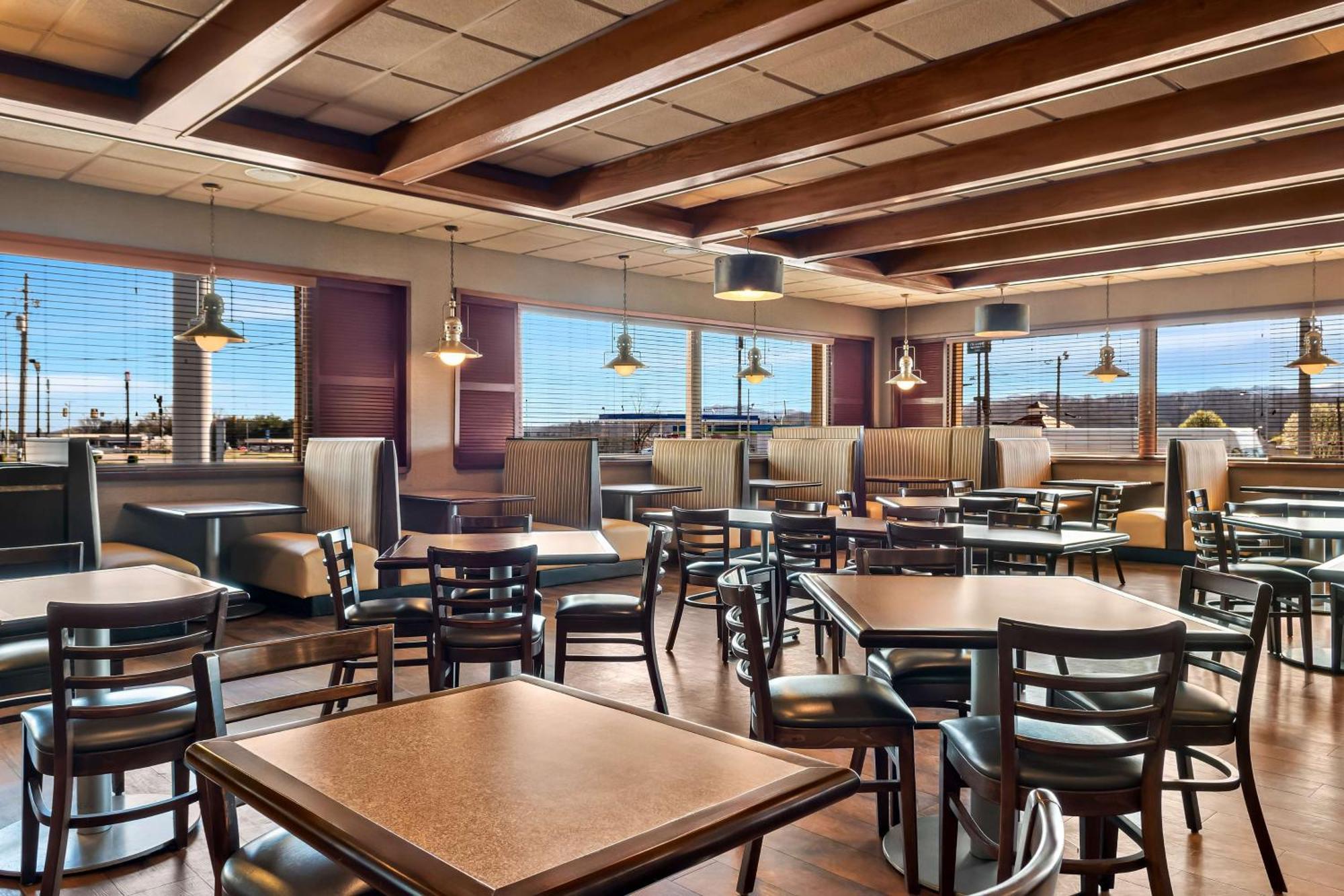 Best Western Newport Inn Exteriér fotografie